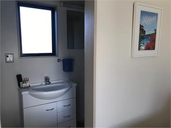 Bluebell Studio Unit in Orchard Location - Hastings