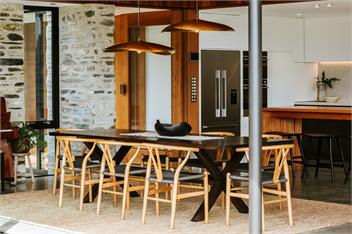Three Peaks House | Sleeps 10 | Lake Views | Outdoor Fire - Wanaka