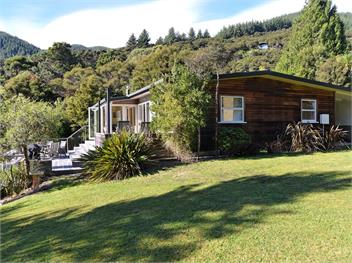 Ngaire's Haven (Bachcare) - Mahau Sound