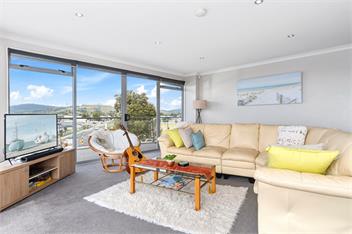 Sunrise, Seaviews and BBQs (Bachcare) - Papamoa