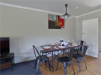 Mokonui Cottage (Bachcare) - Te Anau