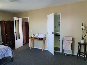 Alice House - King Suite - Auckland