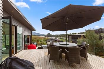 R and R at Robertson (Bachcare) - Raglan