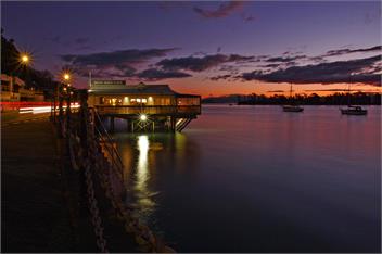 Penthouse 37 - Nelson Waterfront Apartment - Nelson