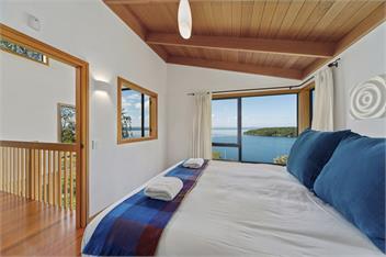 Wai Marino - the deluxe tree house -Taupo - Taupo