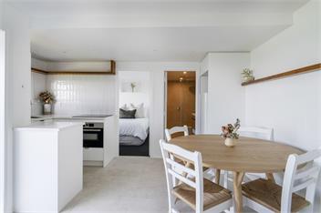 Whale Bay Surf Bach - 
