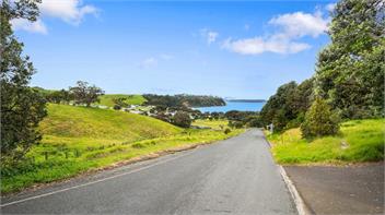 Pohutukawa Paradise (Bachcare) - Martins Bay