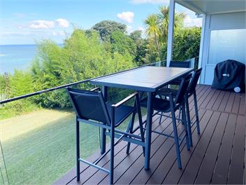 Whale Cove - clifftop holiday home - Whangaparaoa