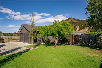 Relax on Snowberry (Bachcare) - Wanaka