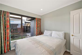 Taupo Escape (Bachcare) - Rainbow Point