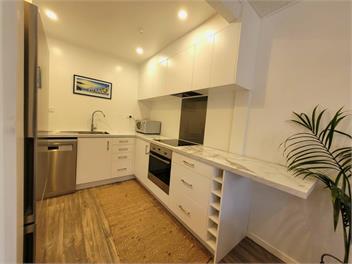 Marine Parade Beachhouse - Tauranga