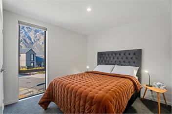 A Remarkable Retreat (Bachcare) - Queenstown