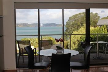 The Green House - Oamaru Bay - Oamaru Bay