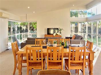 Hosts on the Coast Sunny Serenity on Heritage - Whitianga