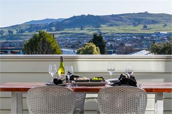 Timeout @ Taupo - Central, Lake and Mountain Views, Table-tennis - Taupo