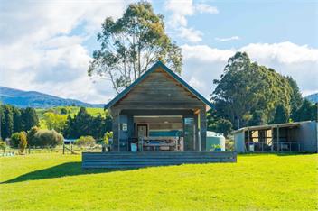 Lush Escape (Bachcare) - Turangi