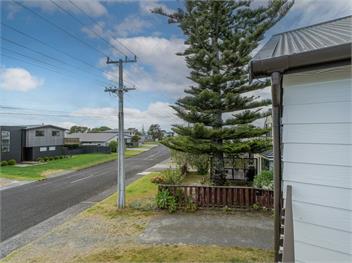 Whanga Bach (Bachcare) - Whangamata