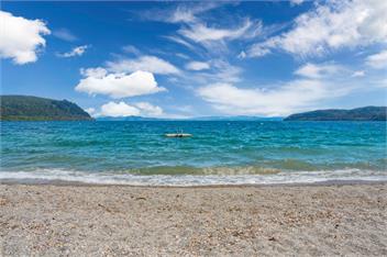 Angela Close to the Lake - Kinloch - Taupo
