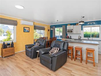 Nest by the Beach (Bachcare) - Cooks Beach