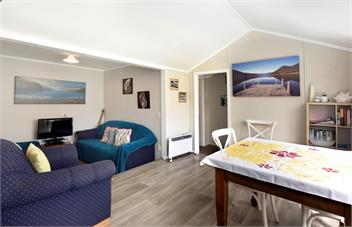 Okiwi Bay Cosy Cottage - French Pass Road