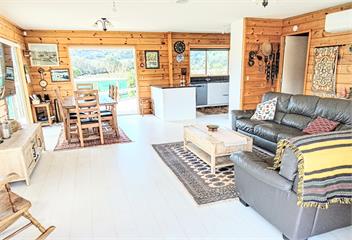 Kuaotunu Beach Hideaway  - Whitianga 