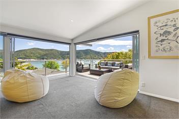 Waikawa Bay View (Bachcare) - Picton