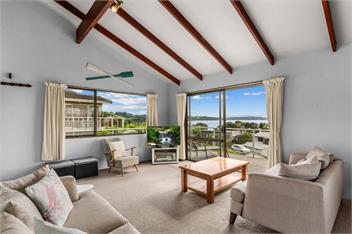 Panui Views (Bachcare) - Snells Beach