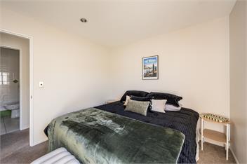 Lakefront Retreat - Wanaka