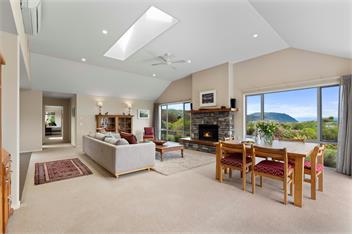 Loch View - Kinloch, Taupo *spa pool* - 