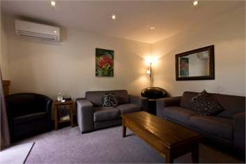 Clarence Cottage - (Christchurch City and Country Cottages) - Christchurch