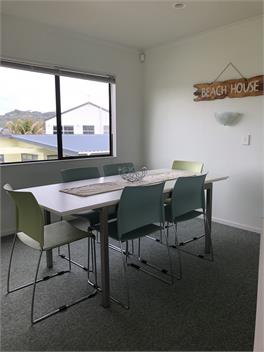 Mary Road 150m to beach, cafe, and surf club - Whangamata