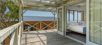 Haulashore Views - Stunning Nelson Waterfront Views! - Nelson