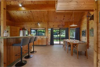 Lake Terrace Lockwood - Cross the road to the lake! - Taupo