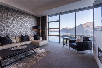 Views on Edinburgh | Queenstown Hill Luxury - Queenstown