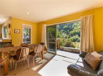 Sawmillers Retreat (Bachcare) - Arrowtown