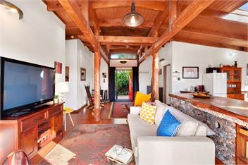 Treetop Hideaway (Bachcare) - Taupo Central