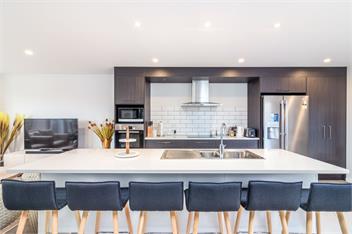 Restful in Riccarton (Bachcare) - Christchurch