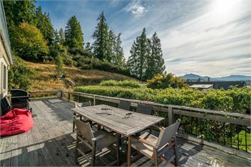 Goodall Crib (Bachcare) - Wanaka