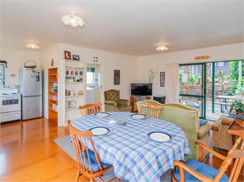The Bach (Bachcare) - Whitianga