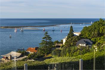 Ocean Vista - Nelson Waterfront Holiday Home - Nelson