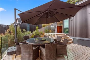 R and R at Robertson (Bachcare) - Raglan