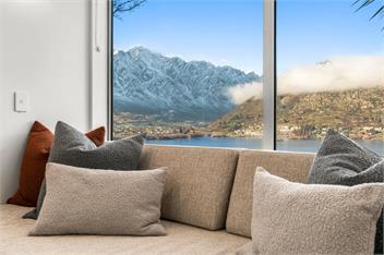 A Stunning Stay (Bachcare) - Queenstown