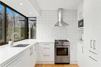 Frankton Favourite (Bachcare) - Queenstown