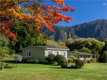 Marahau Kauri Cottage - Nelson