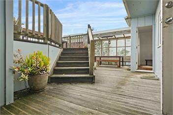Olde Beach Pearl (Bachcare) - Waikanae