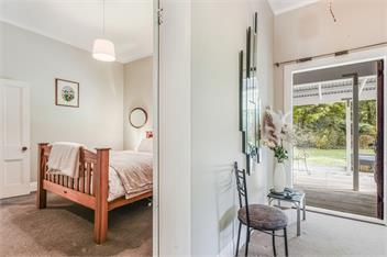 Fantail House Kaiuma Bay (Bachcare) - Havelock