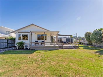 Nest by the Beach (Bachcare) - Cooks Beach