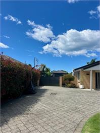 Renovated home by the beach - Mount Maunganui
