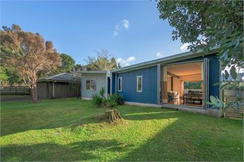 Little Blue Beach House - Richardsons - Whitianga