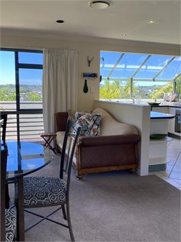Beautiful House in the Bays - Walk to Beach - Cafes - Auckland